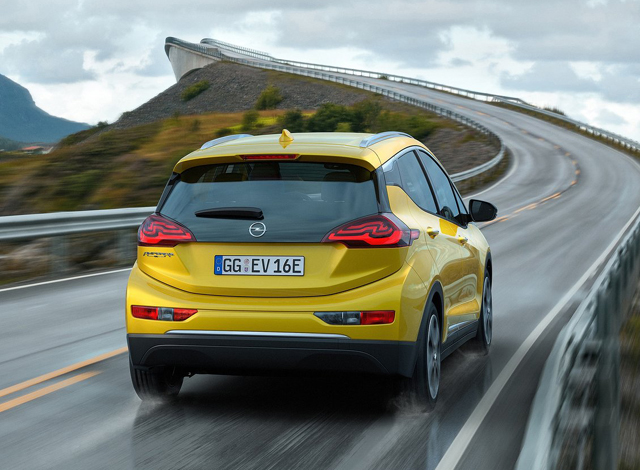 2017 Opel Ampera-e6