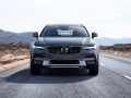 2017 Volvo V90 Cross Country11