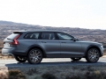 2017 Volvo V90 Cross Country5