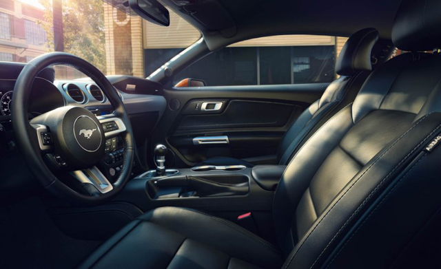 2018 Ford Mustang GT Convertible5