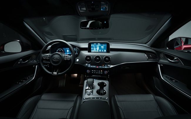 2018 Kia Stinger3