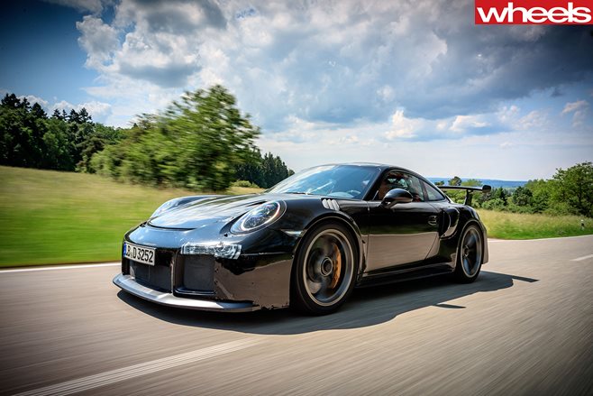 2018 Porsche 911 GT2 RS