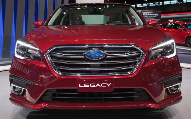 2018 Subaru Legacy8