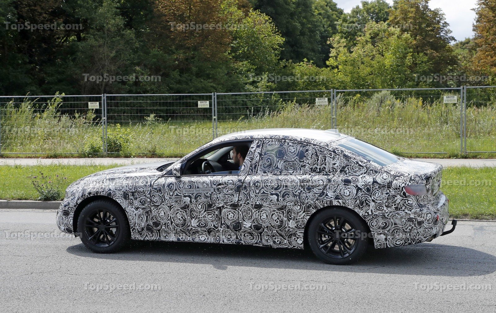 2019 BMW 3 Series 1