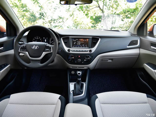 2017 Hyundai Verna Interior