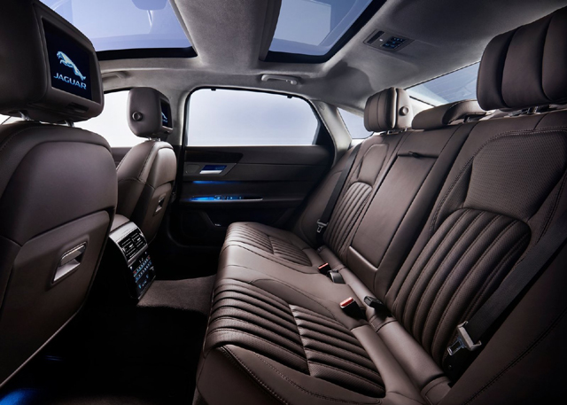 2017 Jaguar XF Sportbrake Interior