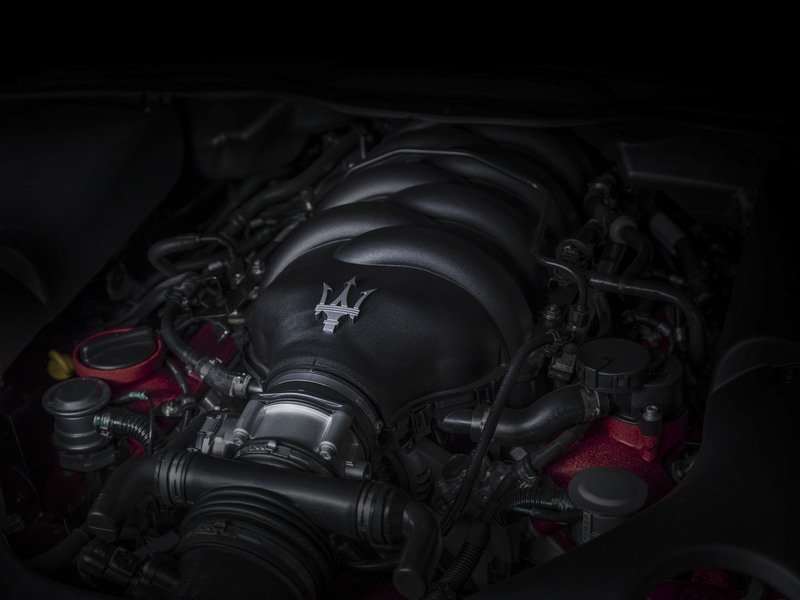 2018 Maserati GranCabrio engine